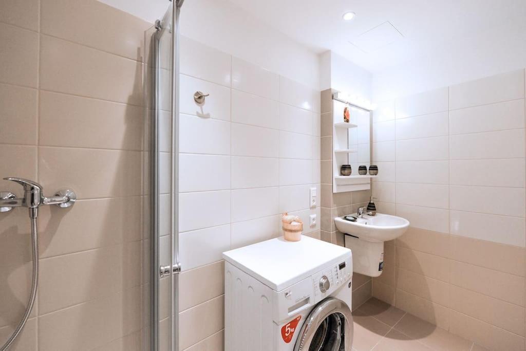 פראג Oli Apartment מראה חיצוני תמונה